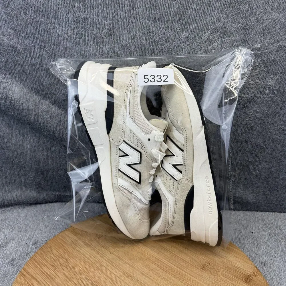 New Balance 997R Shoes Womens Size 9.5 D Beige Suede Comfort Sneakers U997RPCC